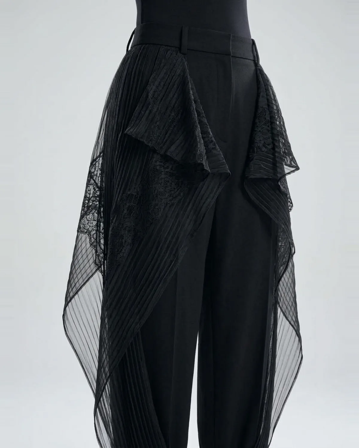 METROPOLIS ARCHIVE LOOK 37